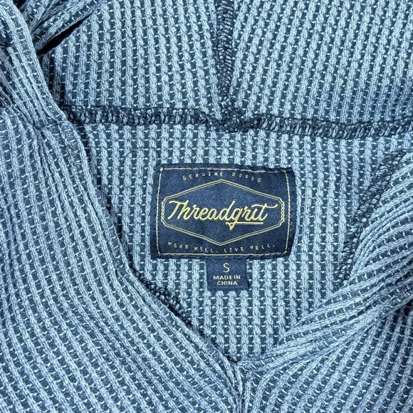 Threadgrit Hooded Sweater - Picture 3 of 4